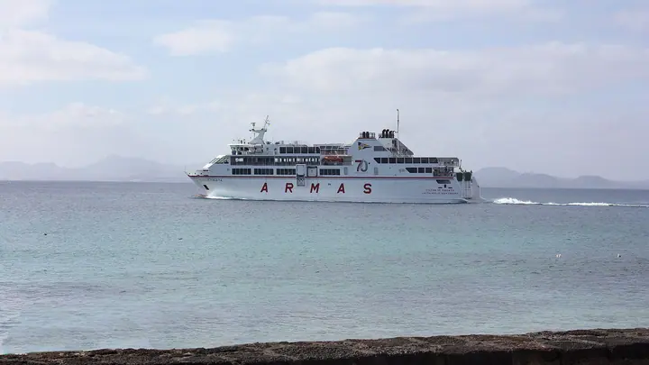 Traghetto da Playa Blanca a Lanzarote in direzione Fuerteventura